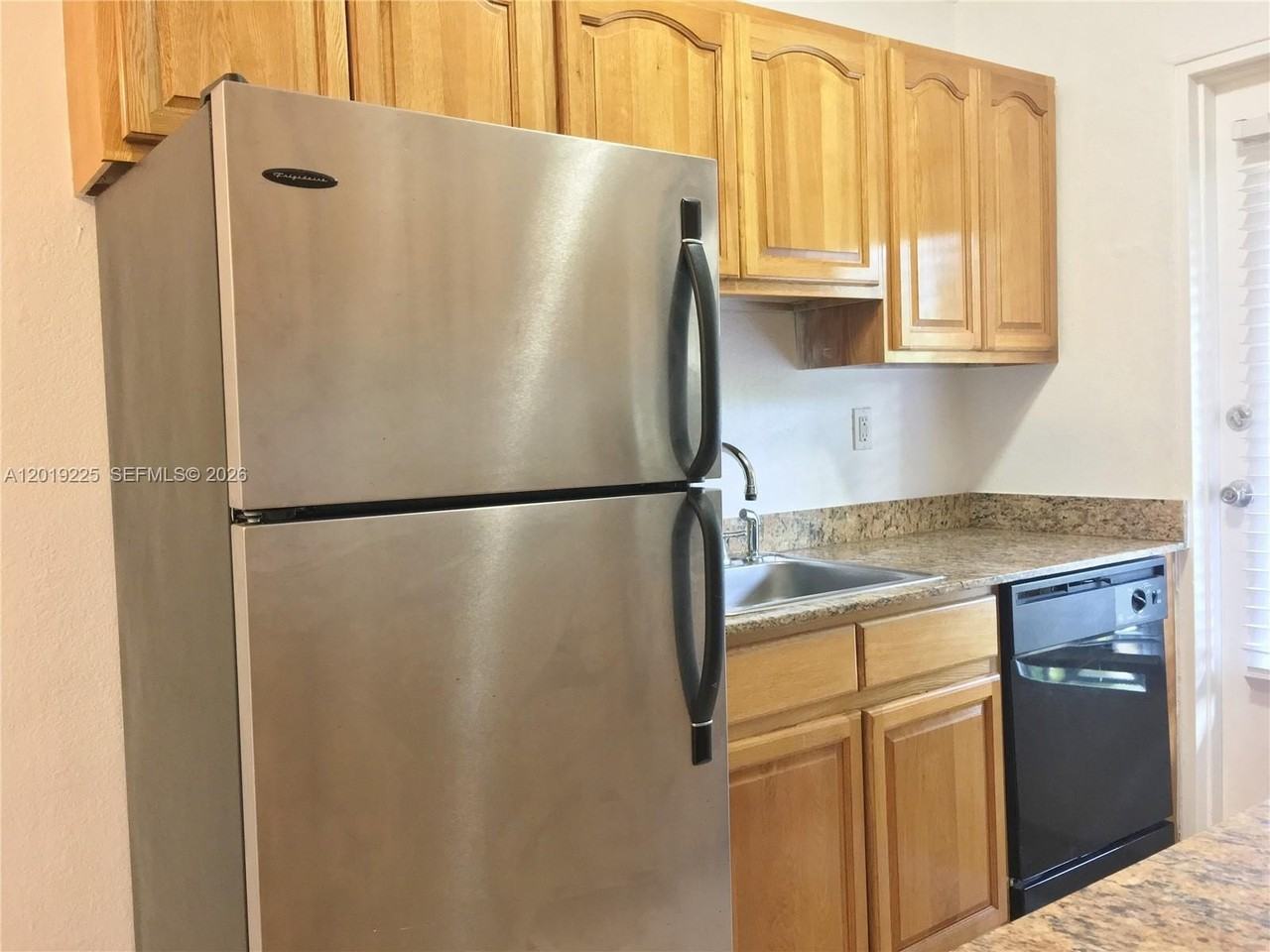 95 Edgewater Dr #207 - Photo 4 of 23