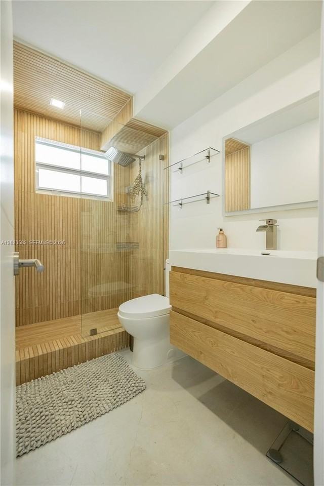 301 Jefferson Ave #4E - Photo 7 of 19