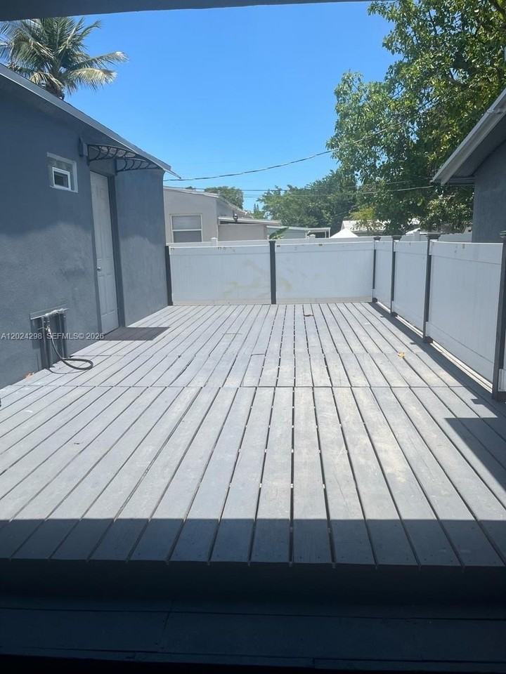 2130 Plunkett Ct #1 - Photo 6 of 8