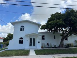 featured image of 3305 Sw 28th St #3305