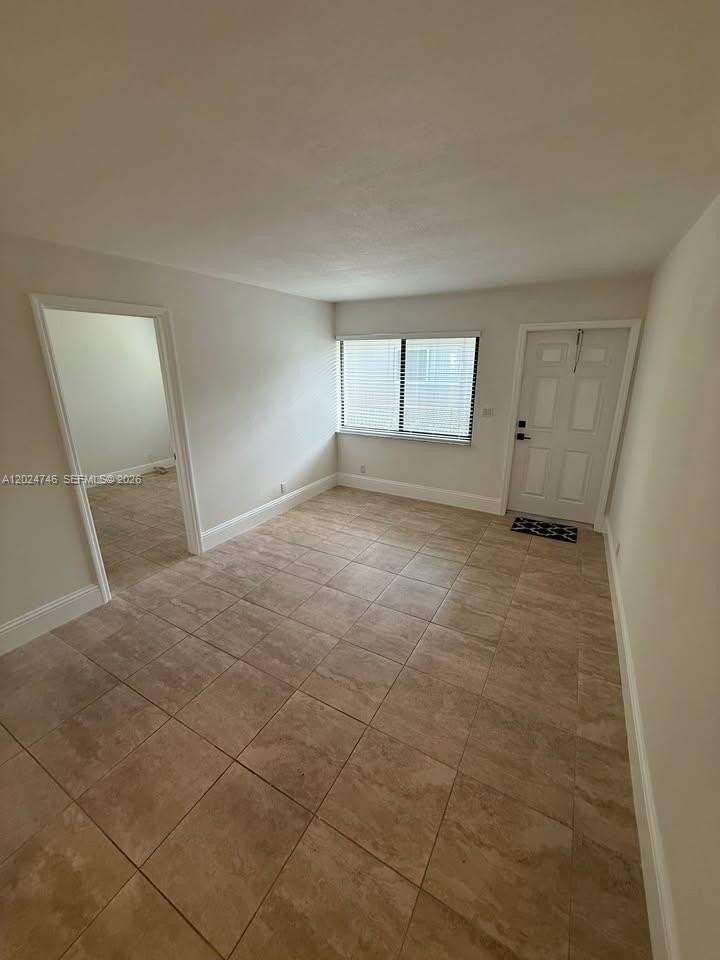 1021 W Las Olas Blvd #3 - Photo 4 of 9