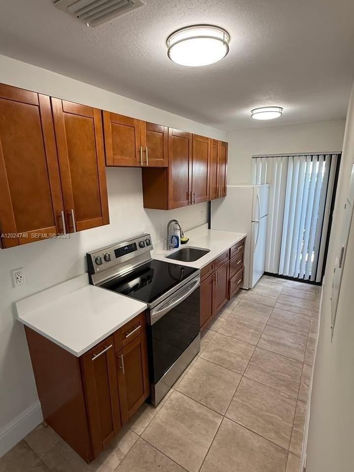 1021 W Las Olas Blvd #3 - Photo 7 of 9