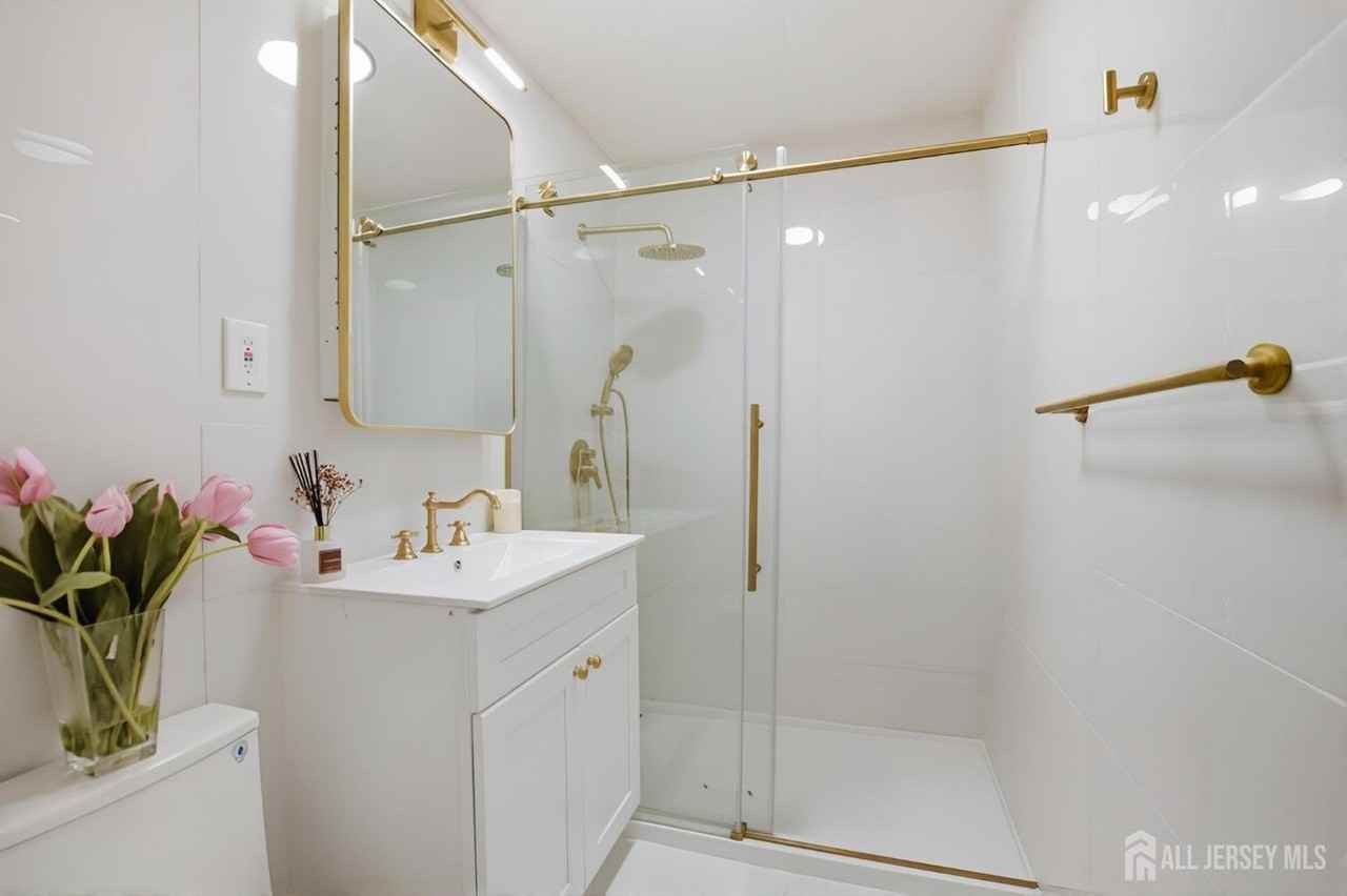 71 College Dr - Photo 7 of 7