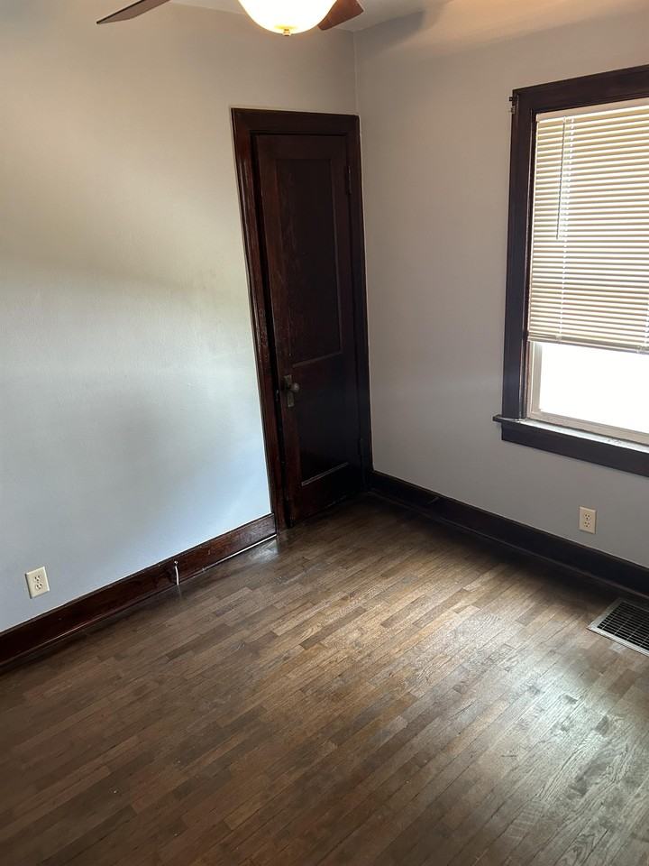 2633 S Whittier Ave #1 - Photo 2 of 11