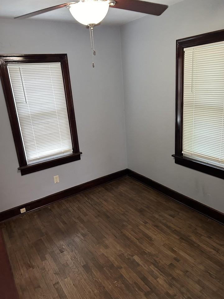 2633 S Whittier Ave #1 - Photo 4 of 11