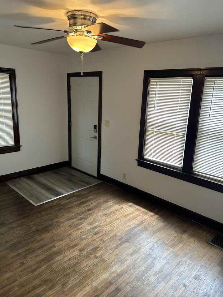 2633 S Whittier Ave #1 - Photo 5 of 11