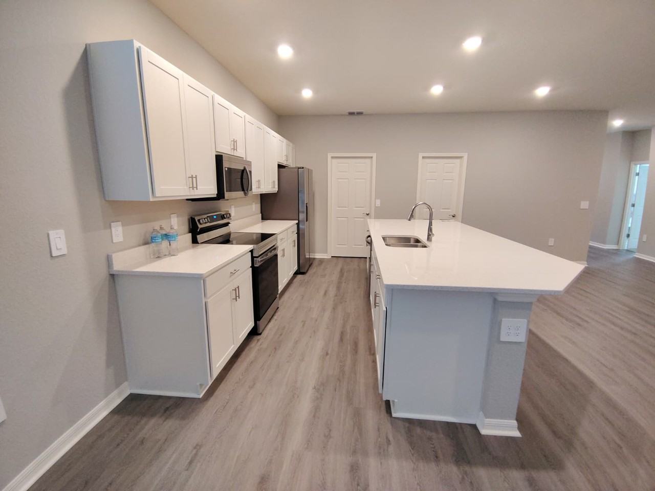 1497 Fleur Dr #1 - Photo 6 of 17
