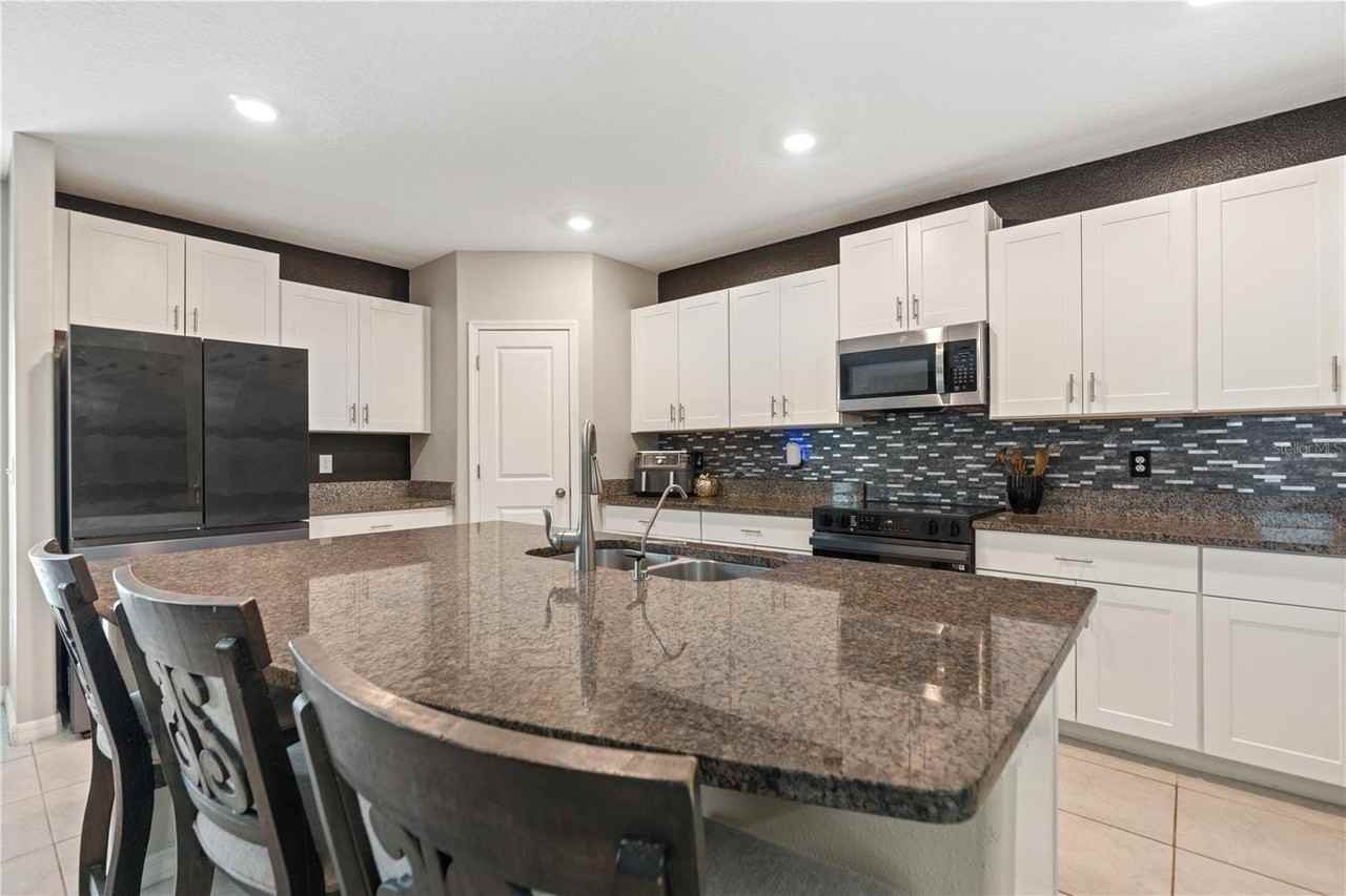 13790 Sea Bridge Dr - Photo 4 of 28
