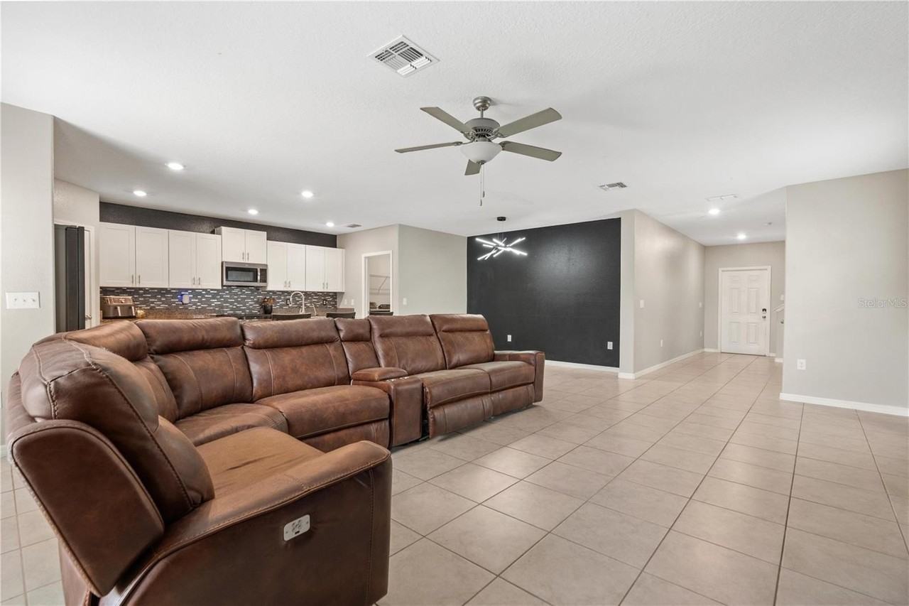13790 Sea Bridge Dr - Photo 6 of 28
