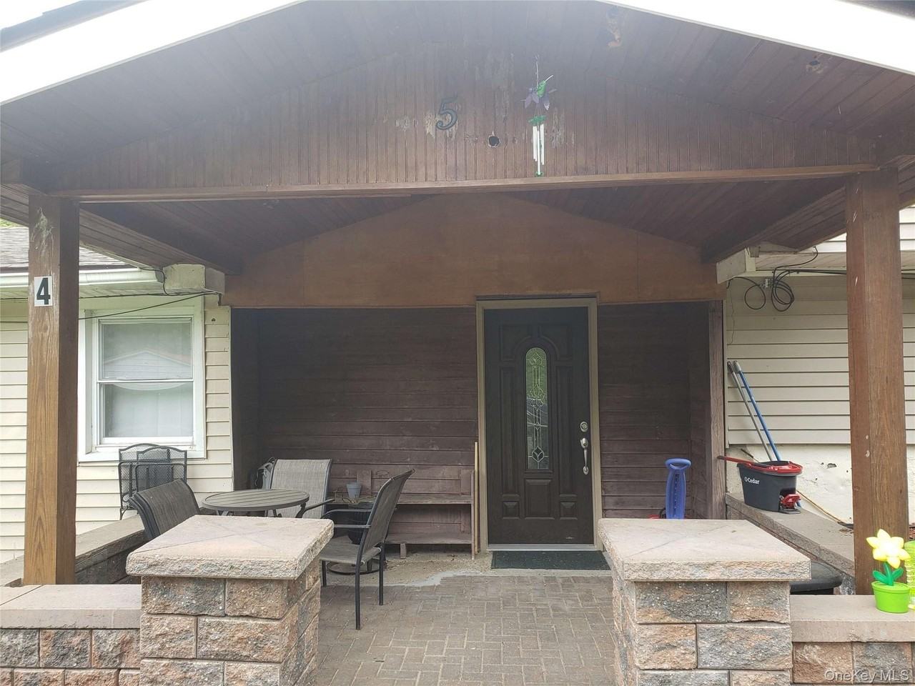 1446 Salt Point Tpke - Photo 6 of 12