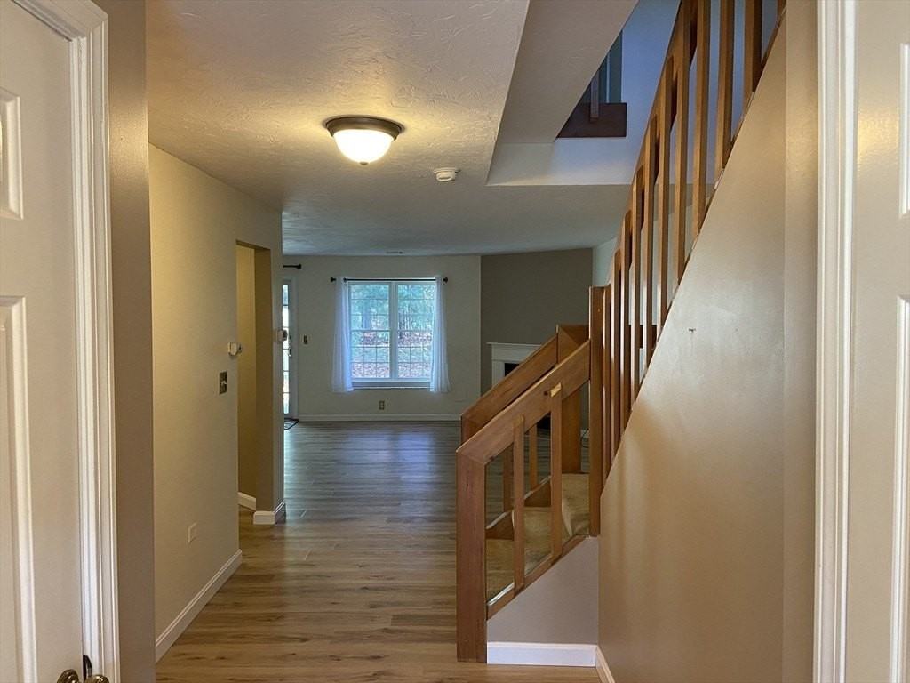 501 Ridgefield Cir #B - Photo 2 of 17