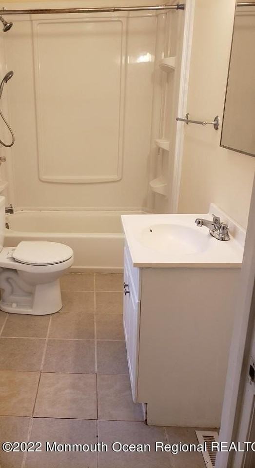 683 Mantoloking Rd - Photo 7 of 9