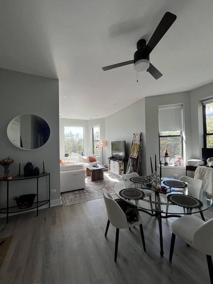 1456 W Addison St #3 - Photo 2 of 19