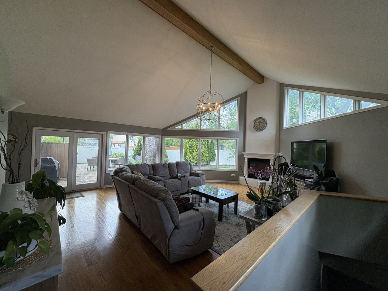 609 W Gartner Rd - Photo 2 of 23