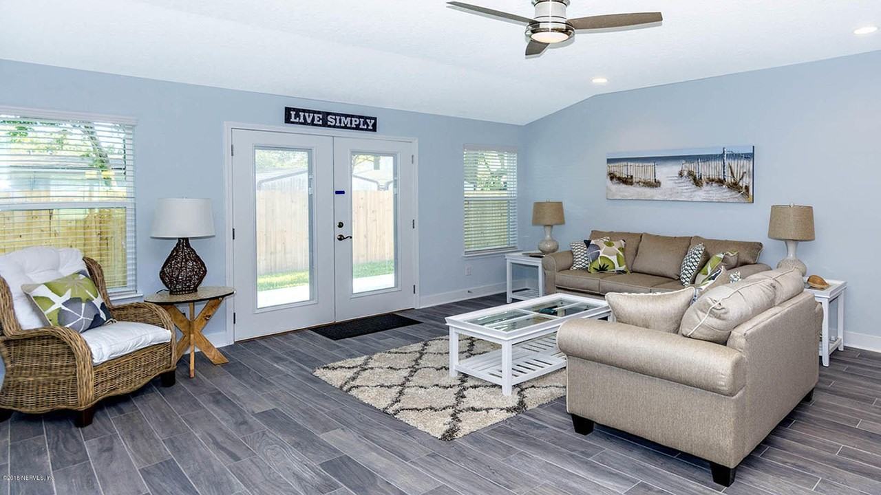 707 Amberjack Ln - Photo 7 of 25