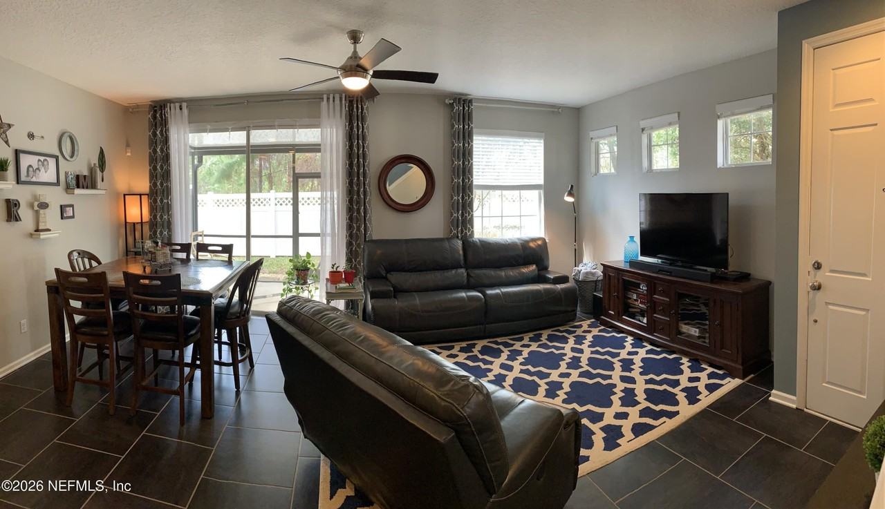 3740 Creswick Cir #8 - Photo 6 of 25