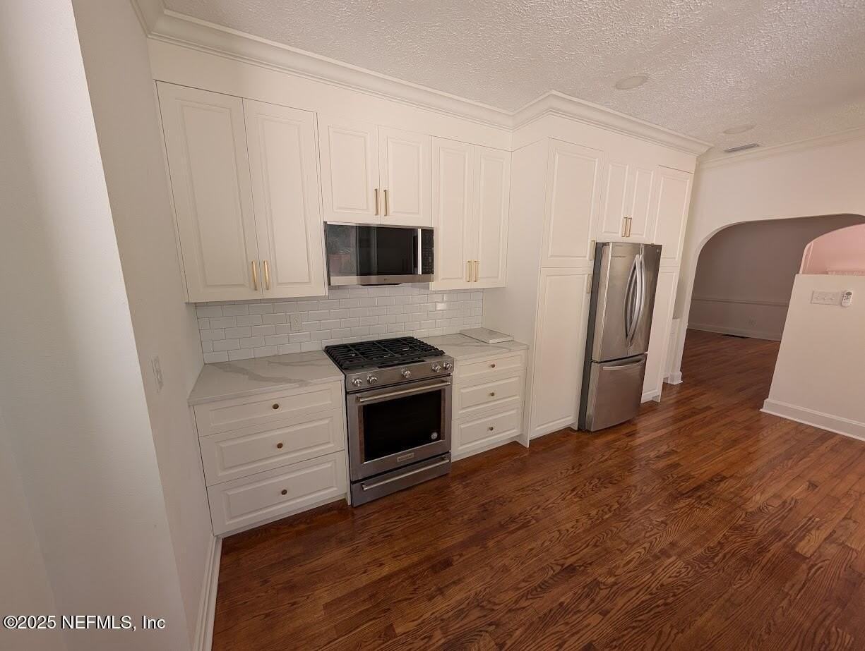 1429 Azalea Dr - Photo 7 of 31