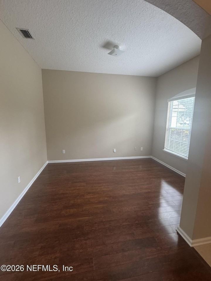 2439 Woodstork Ct - Photo 4 of 16