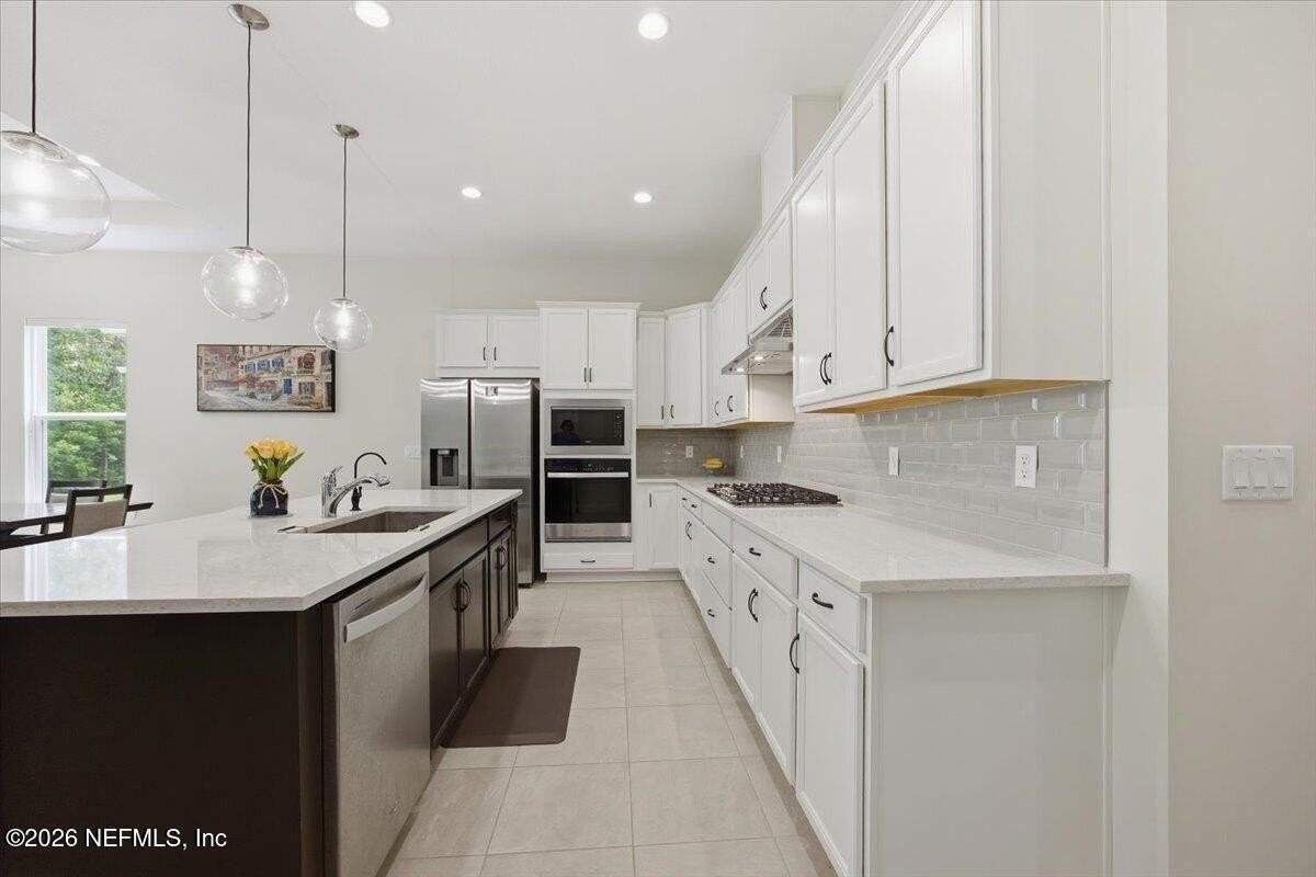 10119 Filament Blvd - Photo 7 of 35
