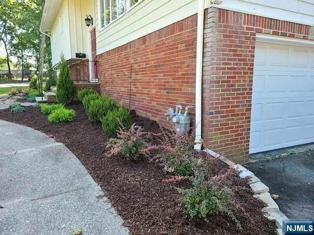 32 Rock Rd - Photo 2 of 30