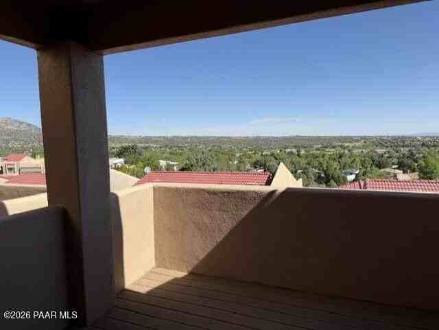 2842 Ithaca Dr - Photo 3 of 17