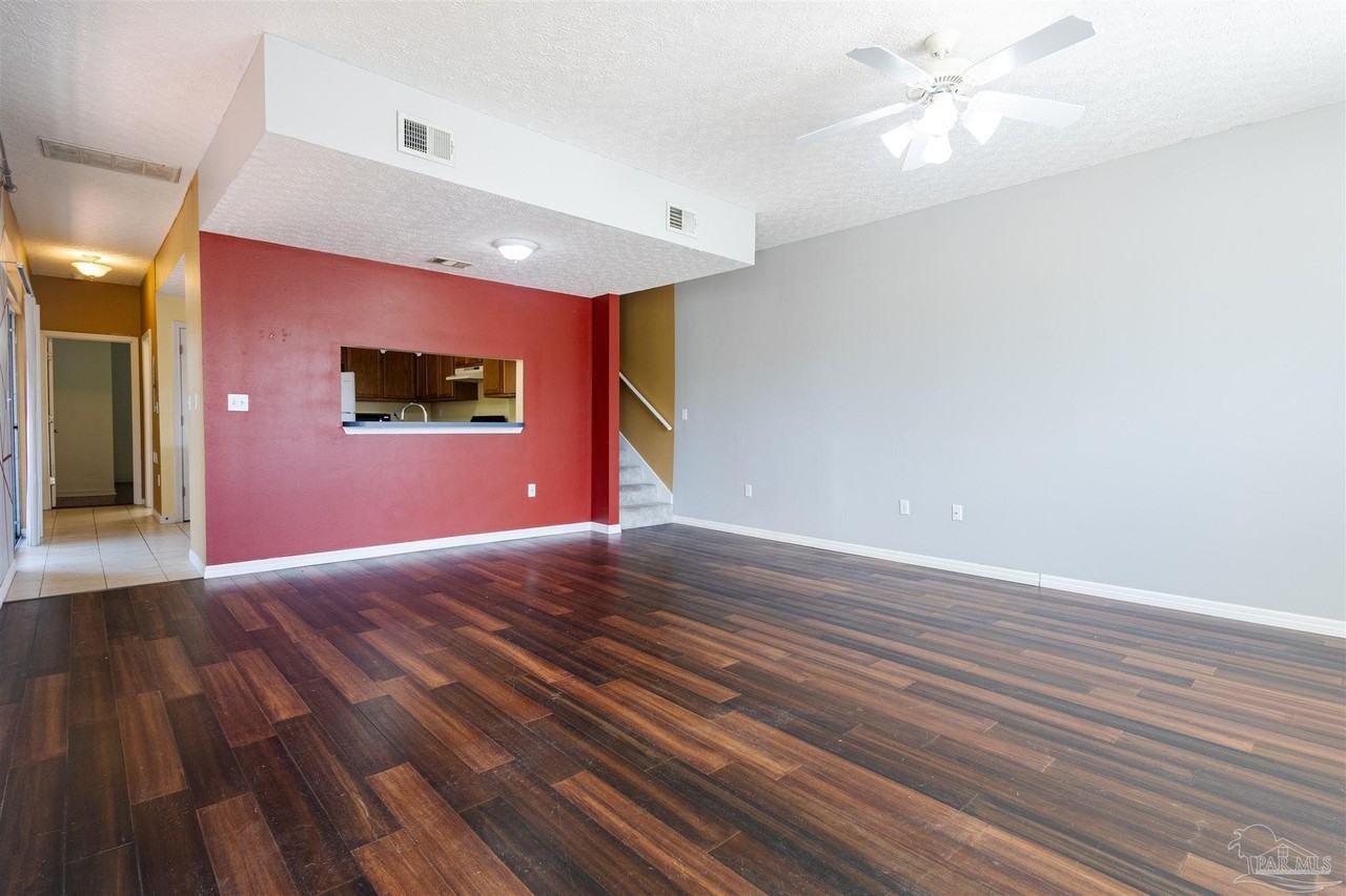 13 Chatelaine Cir Se - Photo 4 of 35