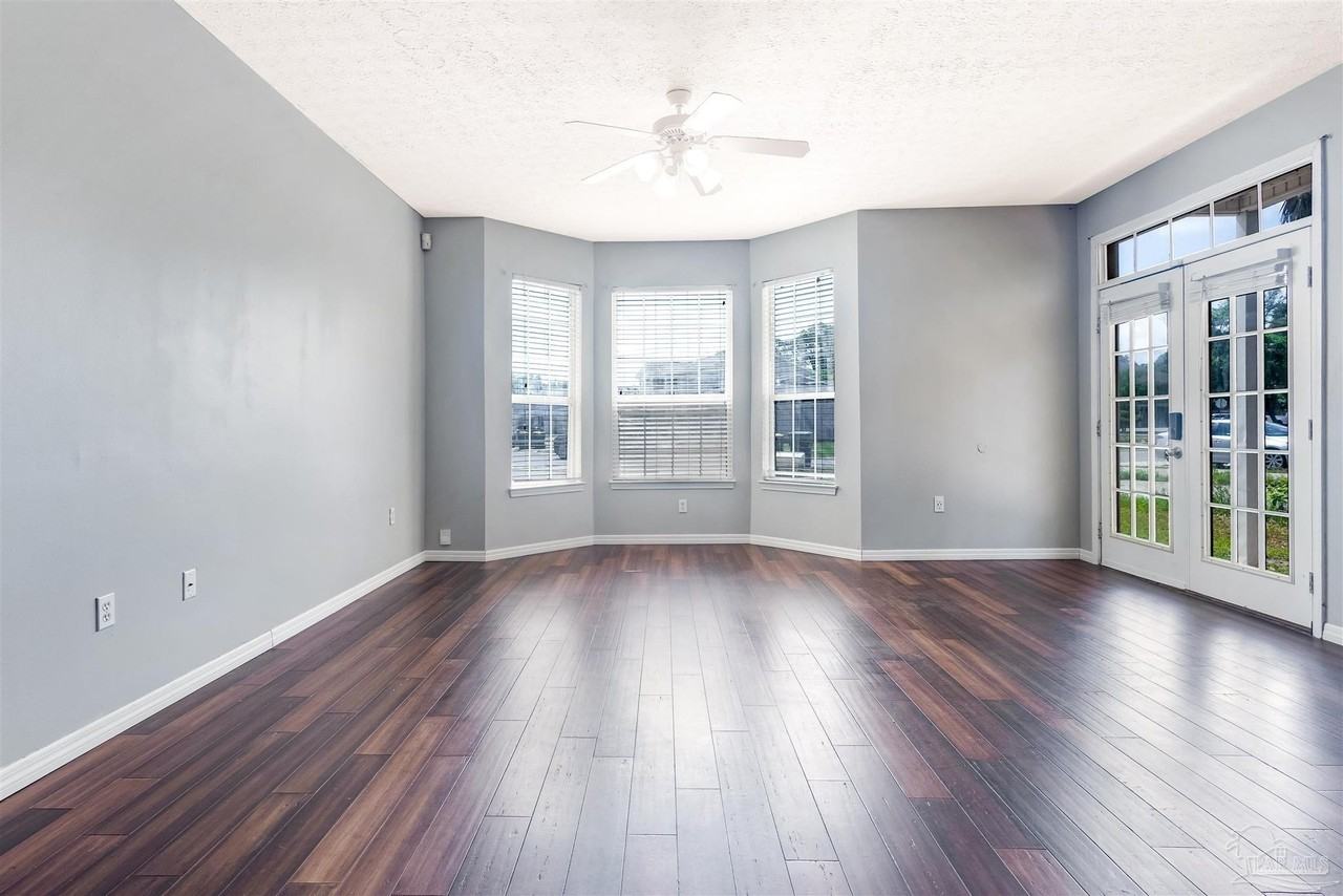 13 Chatelaine Cir Se - Photo 6 of 35