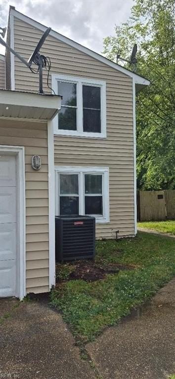 5964 Blackpoole Ln - Photo 2 of 39