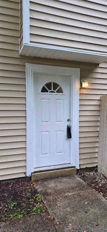 5964 Blackpoole Ln - Photo 5 of 39