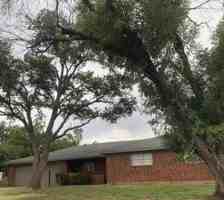 featured image of 2820 Lindenwood Dr