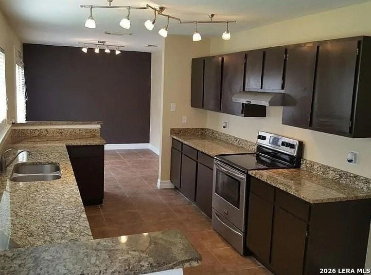 1115 Arrowhead Trl - Photo 2 of 4