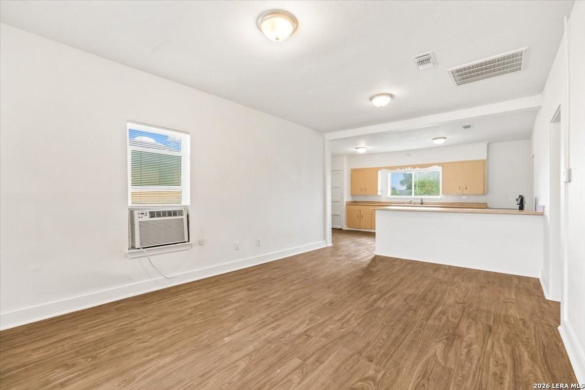 1408 8th St - Photo 6 of 21