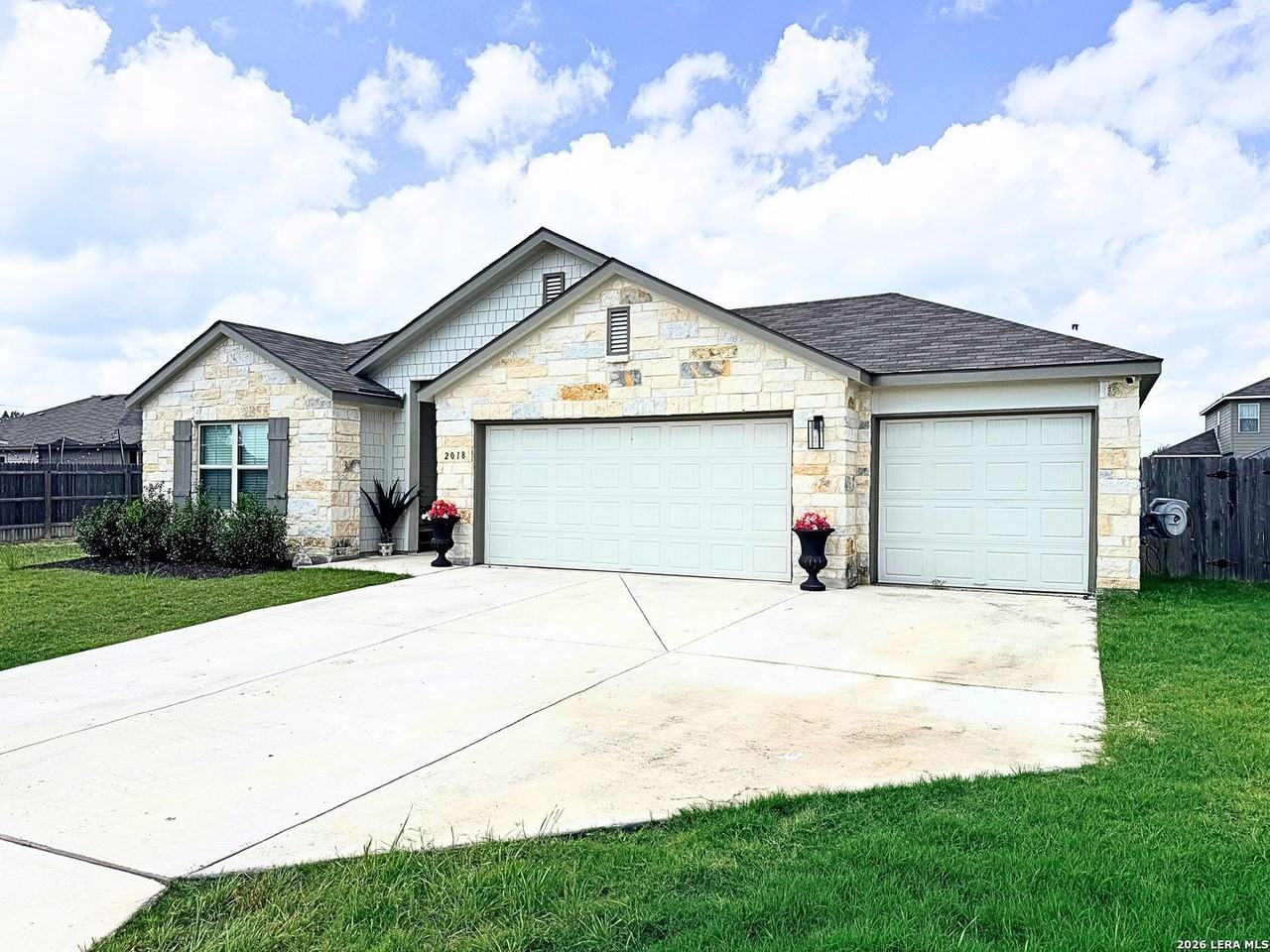 2018 Reserve Way - Photo 2 of 16