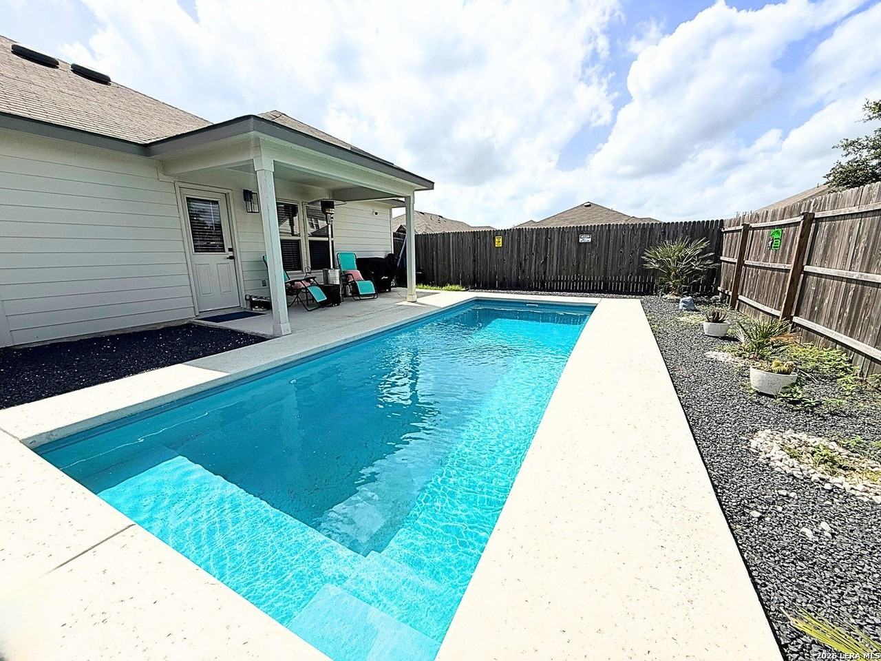 2018 Reserve Way - Photo 3 of 16