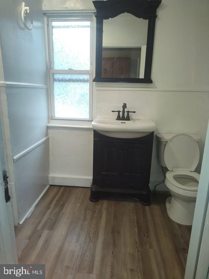 629 N 2nd St - Photo 5 of 8