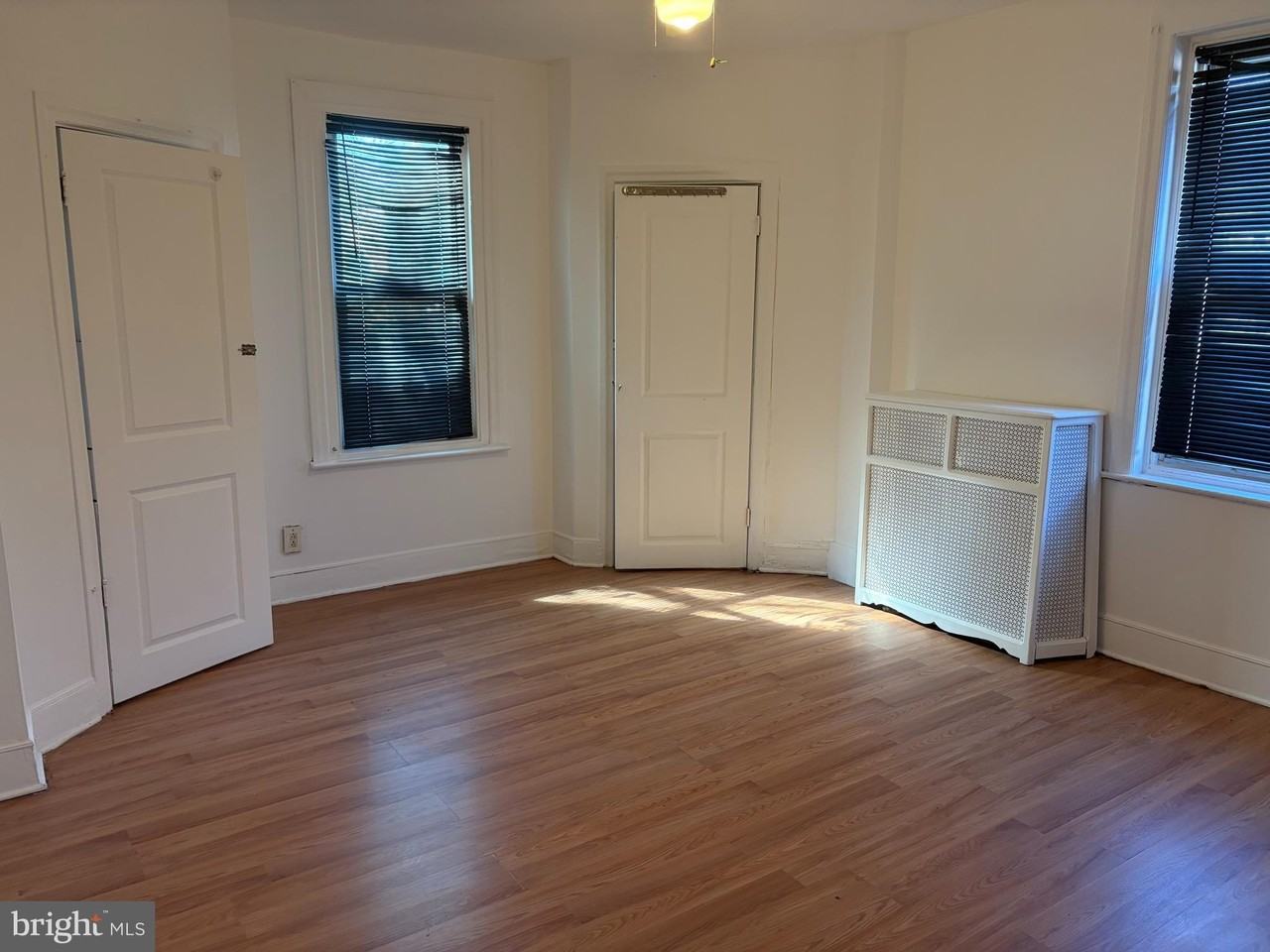 7058 Saybrook Ave - Photo 4 of 20