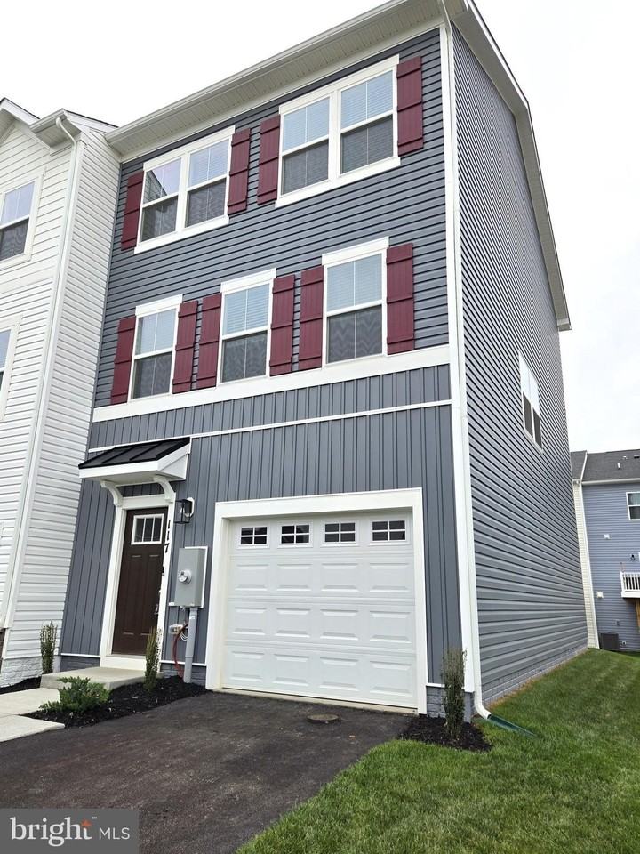 117 LAKOTA Street - Photo 3 of 34