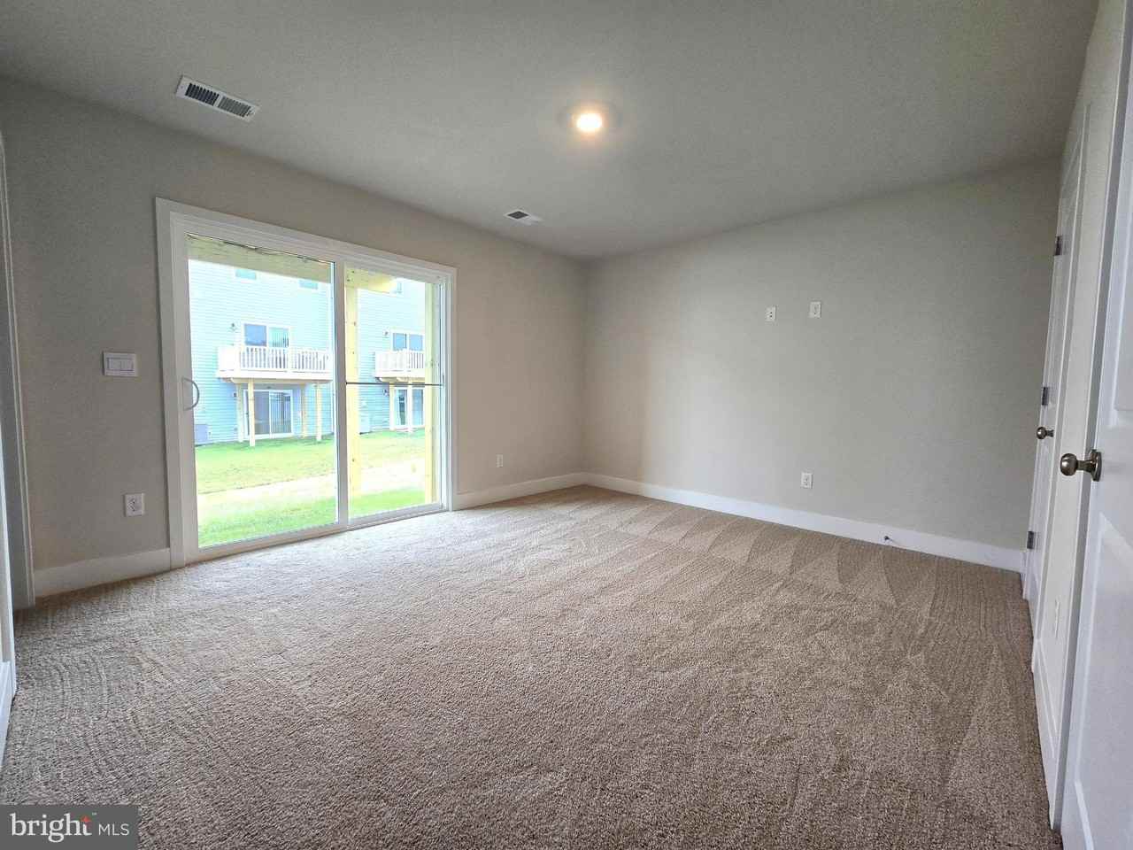 117 LAKOTA Street - Photo 5 of 34