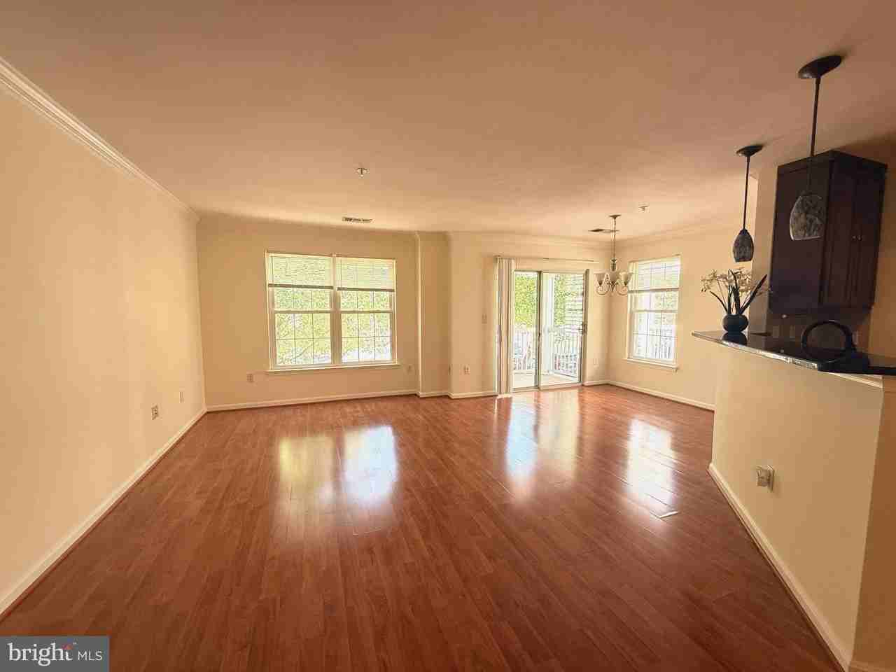 12823 Fair Briar Ln - Photo 6 of 20