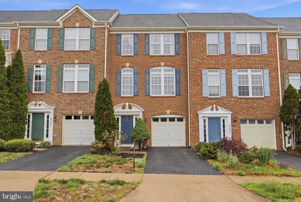 15058 Danehurst Cir - Photo 2 of 28