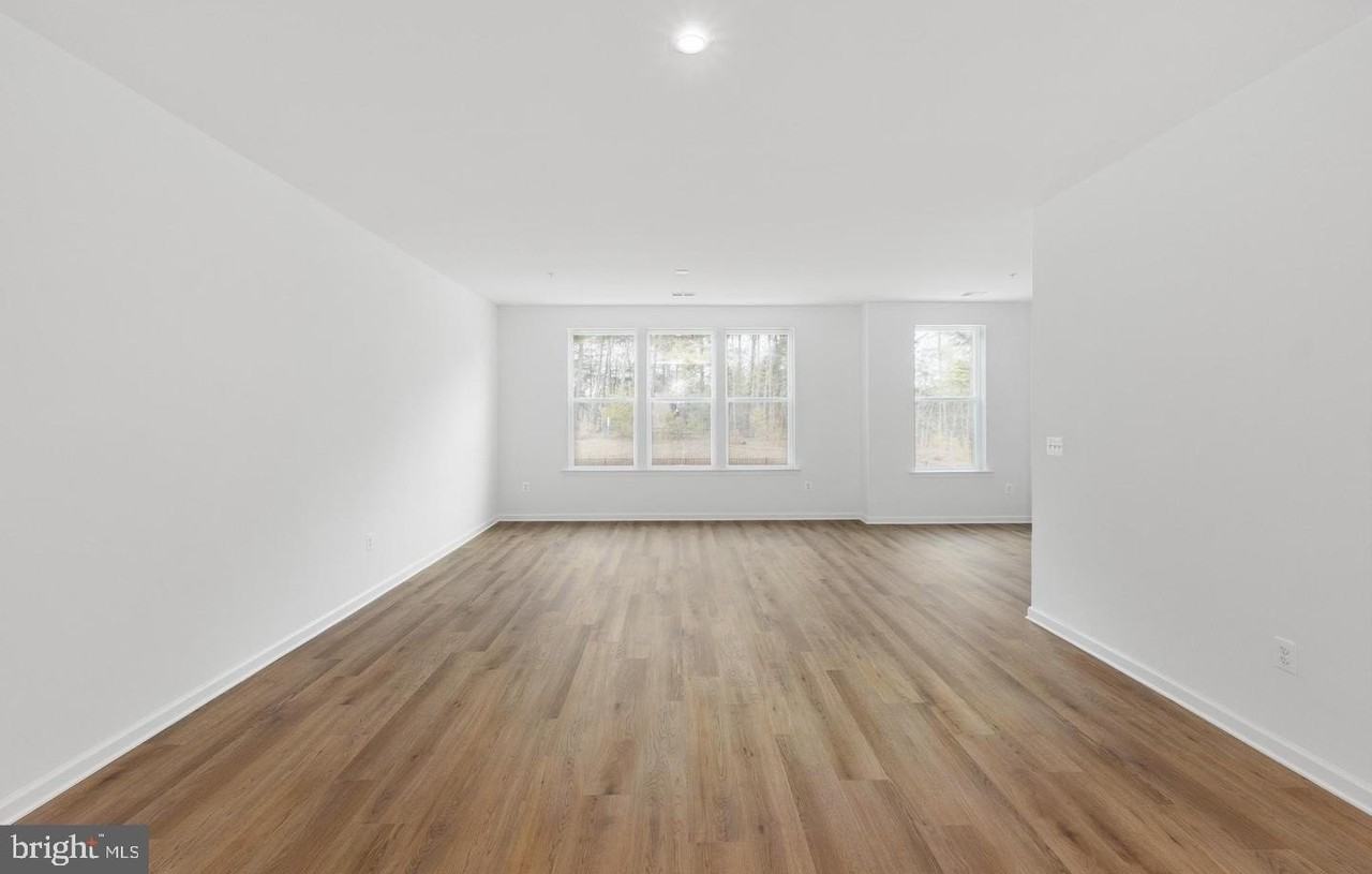 2546 Neabsco Common Pl - Photo 4 of 25
