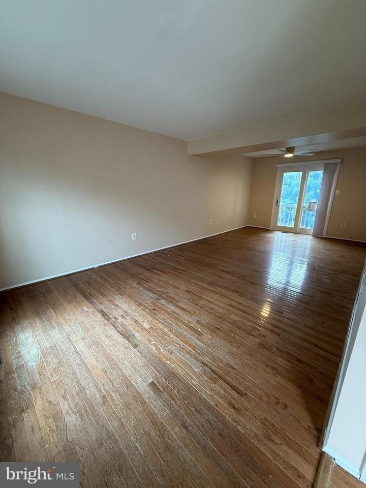 12224 Allspice Ct - Photo 2 of 15