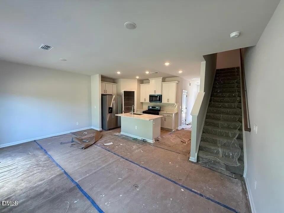 1050 Winding Spring Drive - Photo 5 of 25