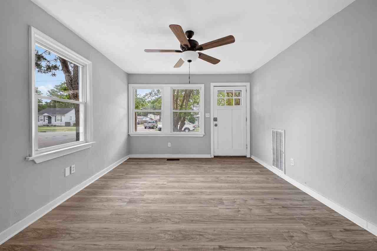 900 Partridge Ave #1 - Photo 4 of 15