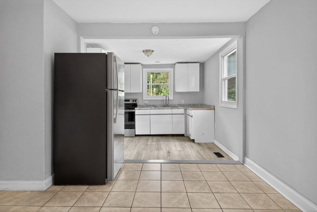 900 Partridge Ave #1 - Photo 6 of 15