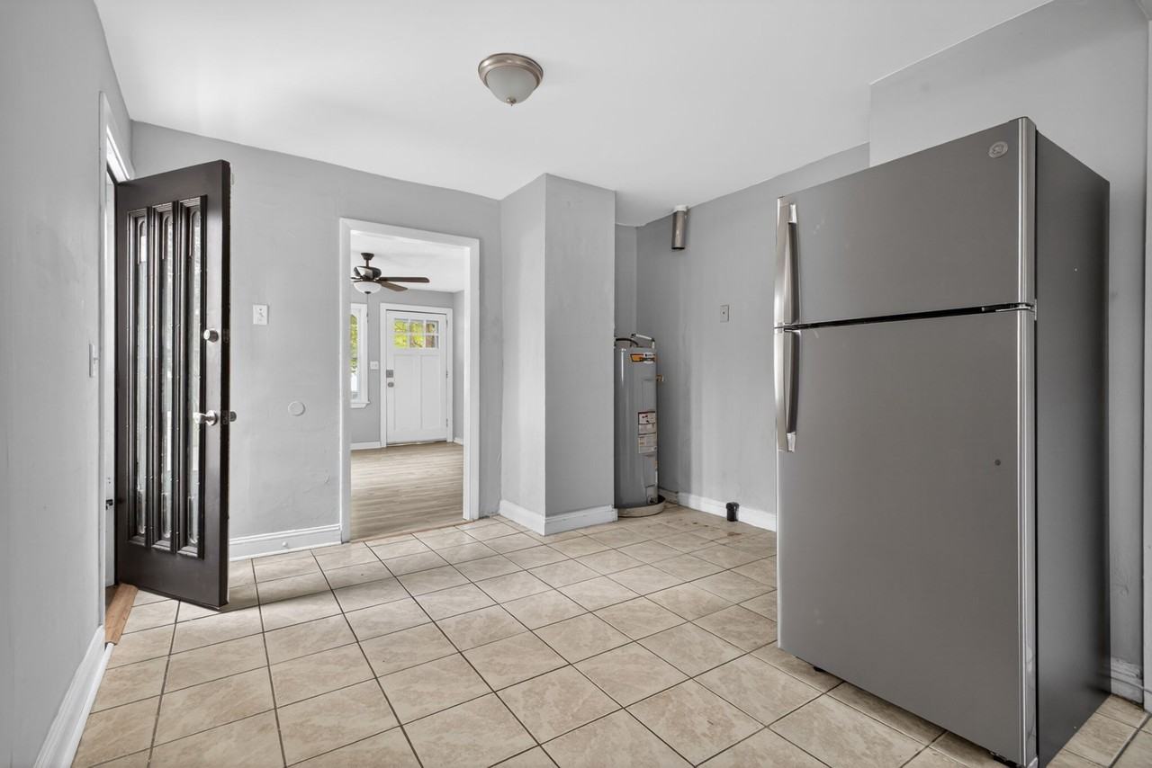 900 Partridge Ave #1 - Photo 7 of 15