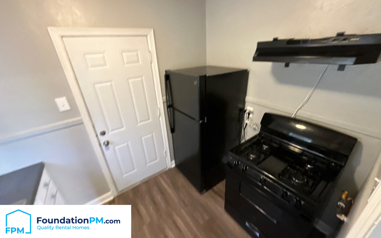 1409 Semmes St #1 - Photo 4 of 13