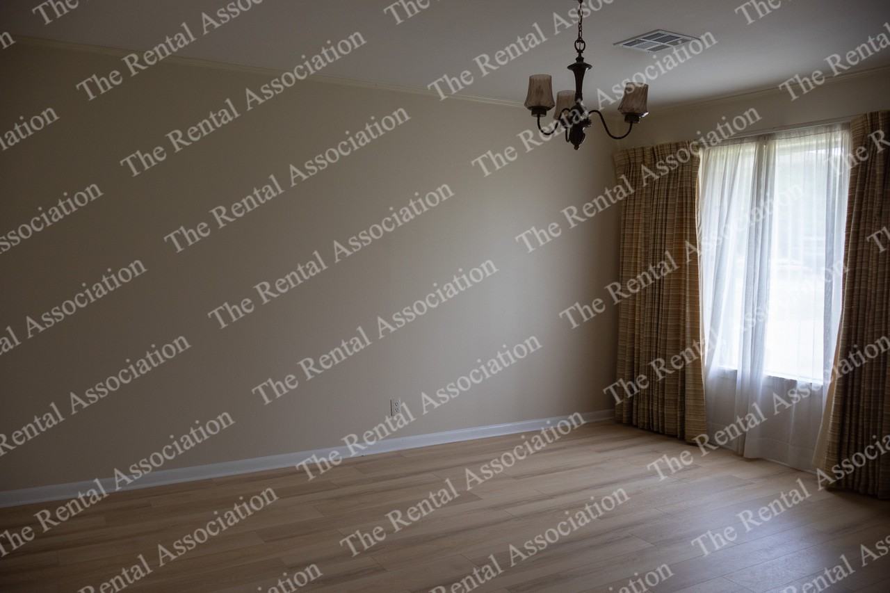 905 N Mcguire Ave #1 - Photo 4 of 29