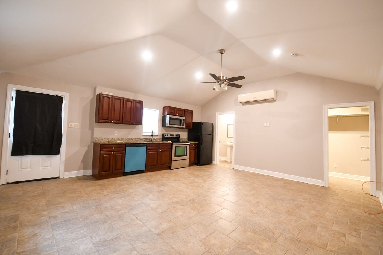 209 Transcontinental Dr #1 - Photo 2 of 4