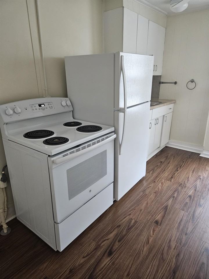 36 E Main St #4 - Photo 5 of 11